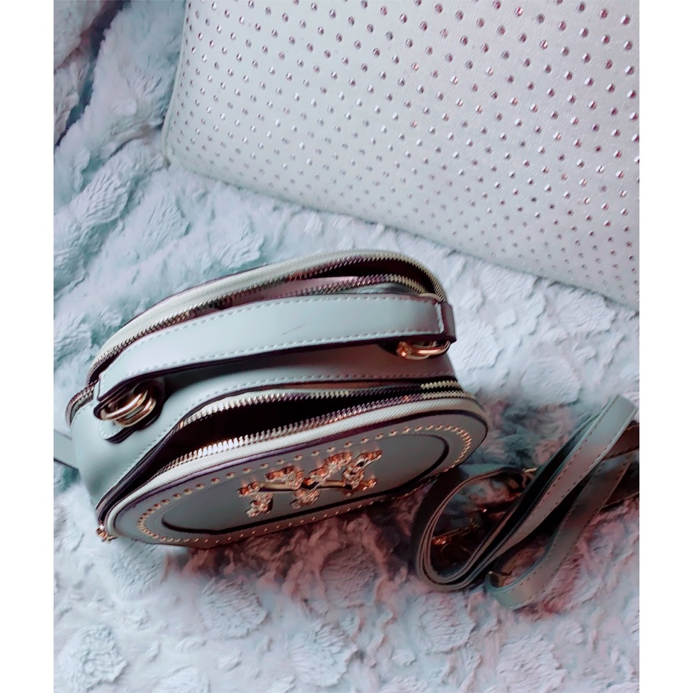 Honey Crossbody Handbag - Picture 7 of 9